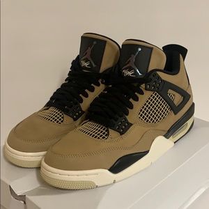 🆕 Air Jordan 4 Retro (wmns) (Mushrooms)